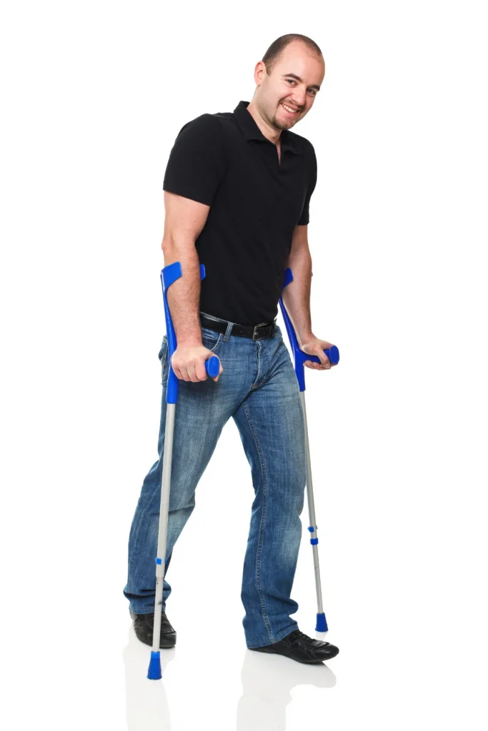 MULETA CANADENSE, LOCAÇÃO DE MULETA CANADENSE, ALUGUEL DE MULETA CANADENSE, MULETA CANADENSE AJUSTÁVEL, MULETA CANADENSE DE ALUMÍNIO, MULETA CANADENSE ORTOPÉDICA, MULETA CANADENSE HOSPITALAR, EQUIPAMENTO ORTOPÉDICO, APOIO À LOCOMOÇÃO, MOBILIDADE REDUZIDA, SUPORTE DE LOCOMOÇÃO, REABILITAÇÃO FÍSICA, EQUIPAMENTO DE REABILITAÇÃO, REABILITAÇÃO MOTORA, RECUPERAÇÃO PÓS-CIRÚRGICA, SUPORTE ORTOPÉDICO, MULETA PARA IDOSOS, MULETA AJUSTÁVEL, MULETA LEVE, MULETA ERGONÔMICA.